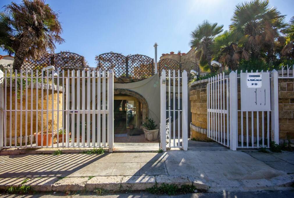 M'Place - Mondello Residence ปาแลร์โม ภายนอก รูปภาพ